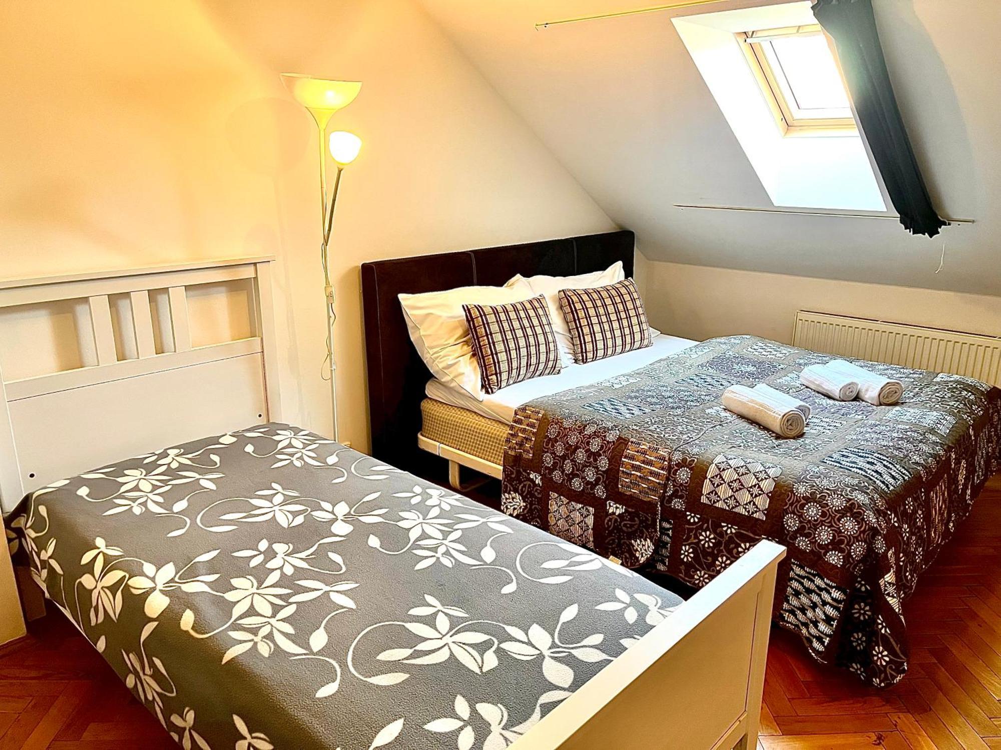 Riverbridge Apartments Prague Extérieur photo